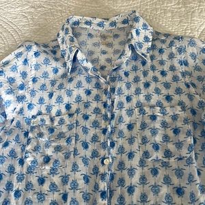 Lilly Pulitzer Linen Button Down Shirt Turtle Print Blue and White Size M